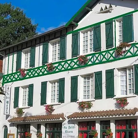 Au Petit Bearn Hotel