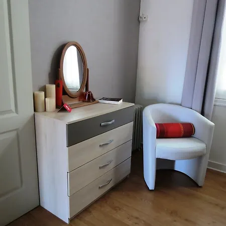 Au Petit Bearn Hotell