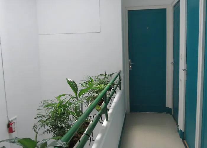 Hotel Au Petit Béarn Salies-de-Béarn